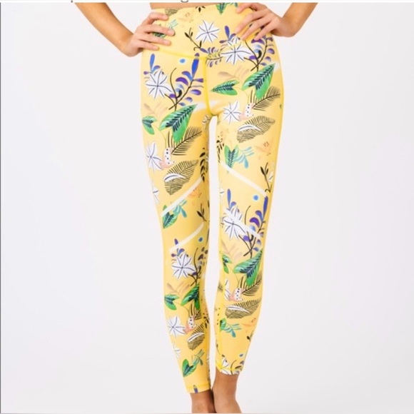 Zyia reflective Light n Tight leggings Yellow floral print Mesh detail Size 6-8 - Picture 1 of 10